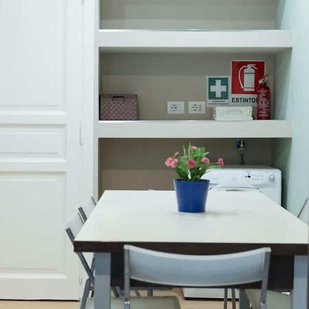 Beautiful Apartment In San Giovanni Close To Colosseo Roma Exterior foto