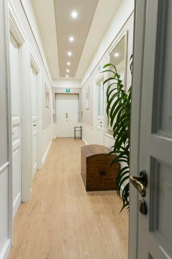 Beautiful Apartment In San Giovanni Close To Colosseo Roma Exterior foto
