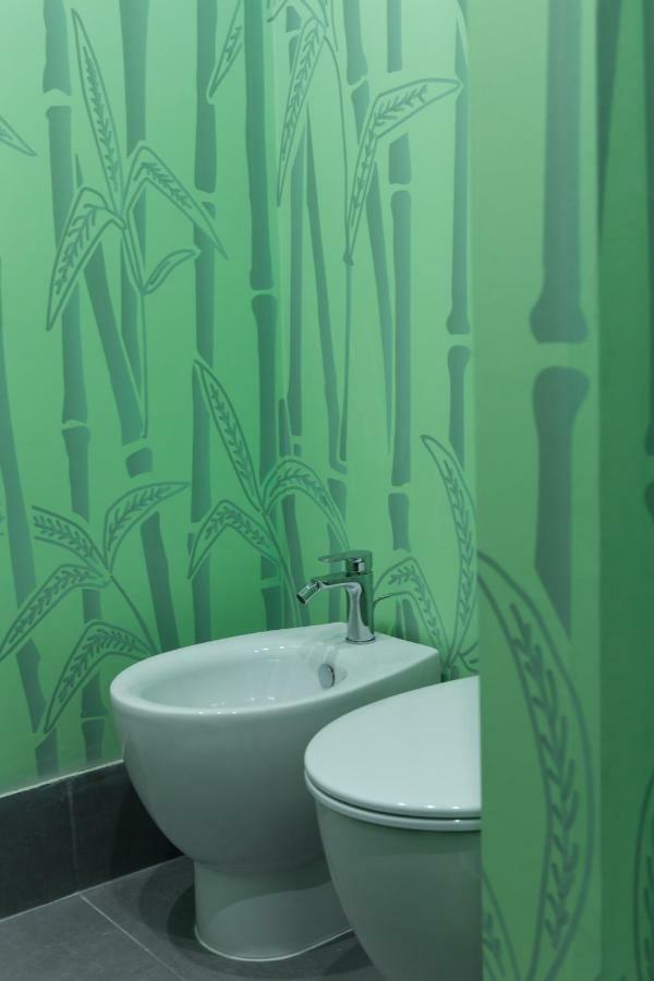 Beautiful Apartment In San Giovanni Close To Colosseo Roma Exterior foto